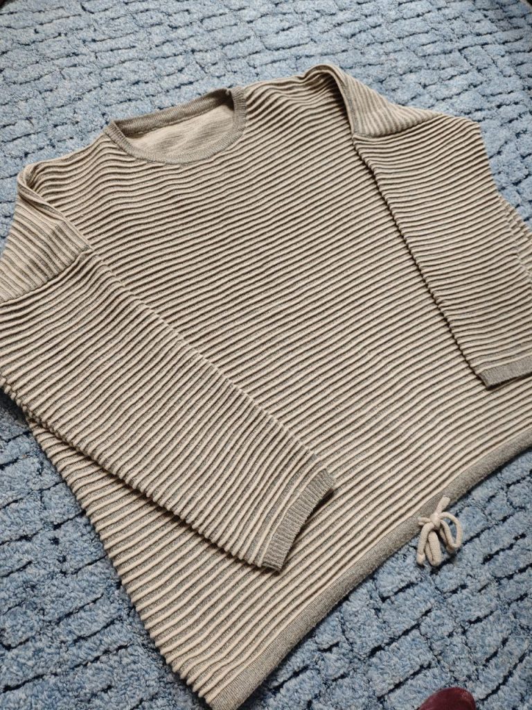 🤍 Уютный бежевый свитер в рубчик