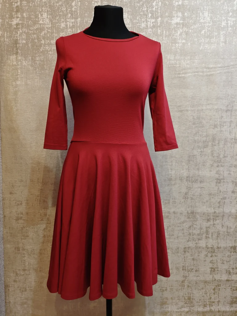 ❤️ Эффектное красное платье с вырезом на спинке