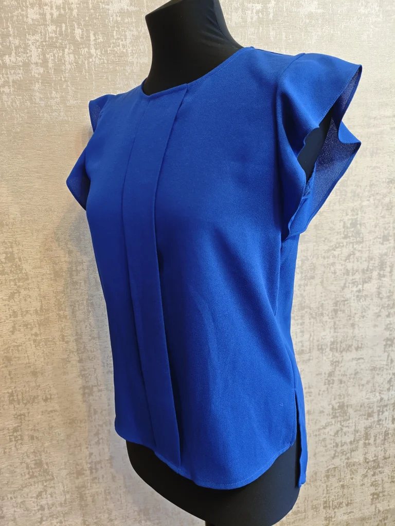 💙 Яркая блуза с рукавами-крылышками