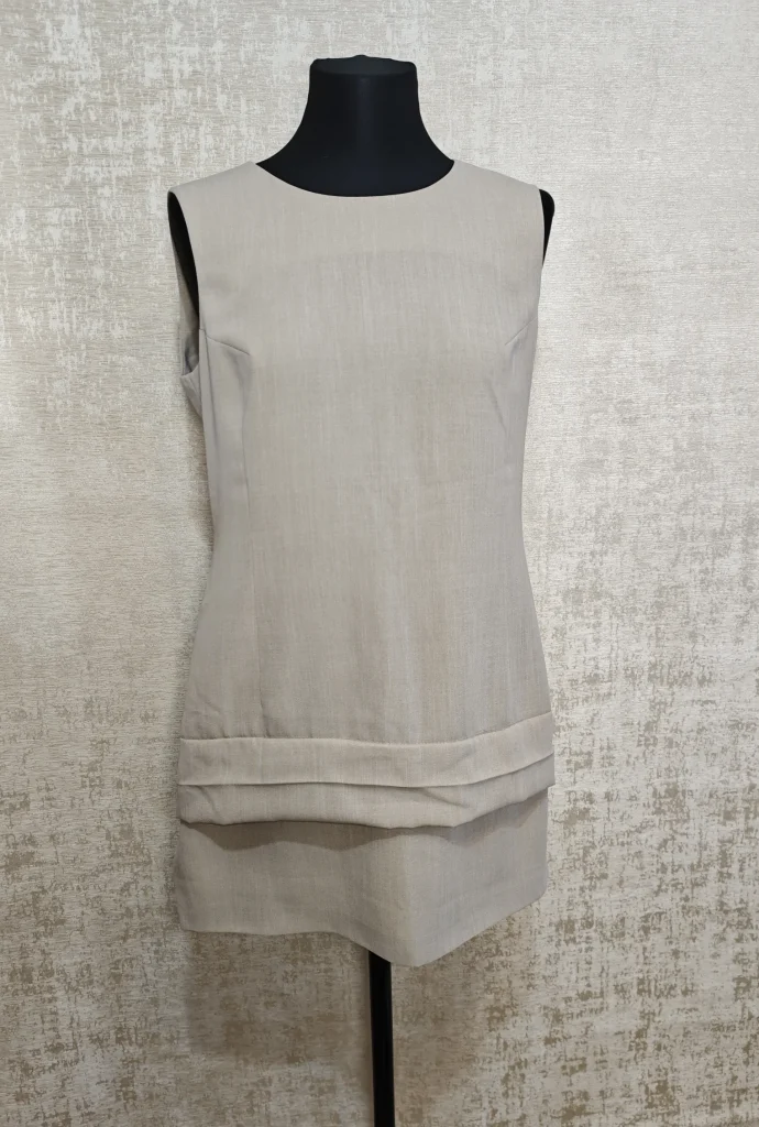 Летнее платье — бежевый минимализм