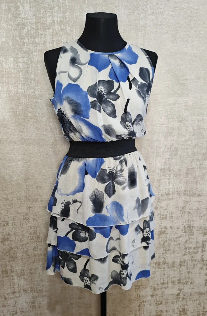 Летнее платье — голубая акварель