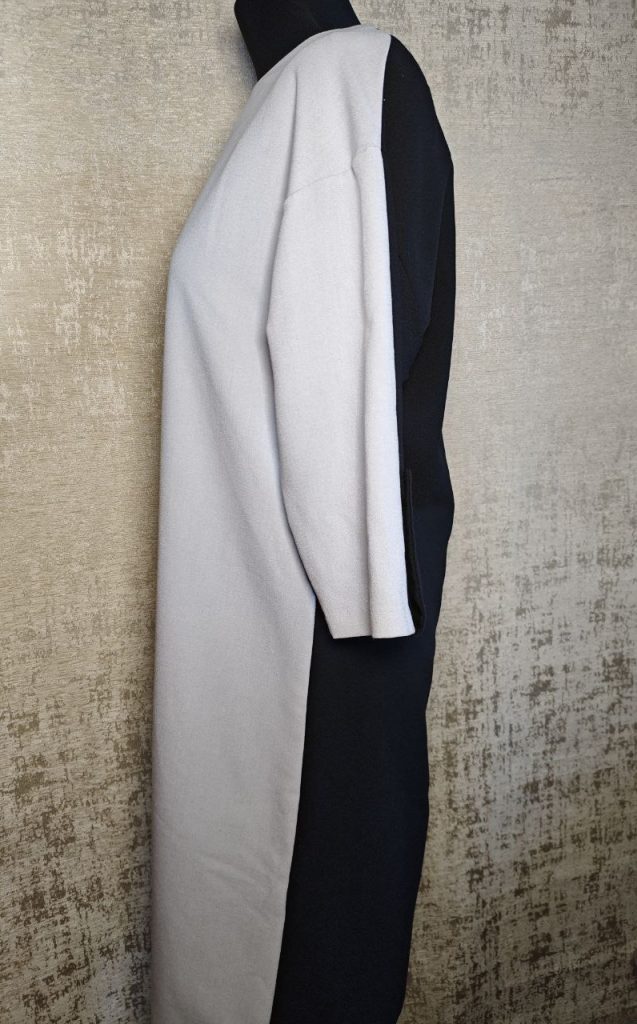 Женское платье — черно-белый фильм