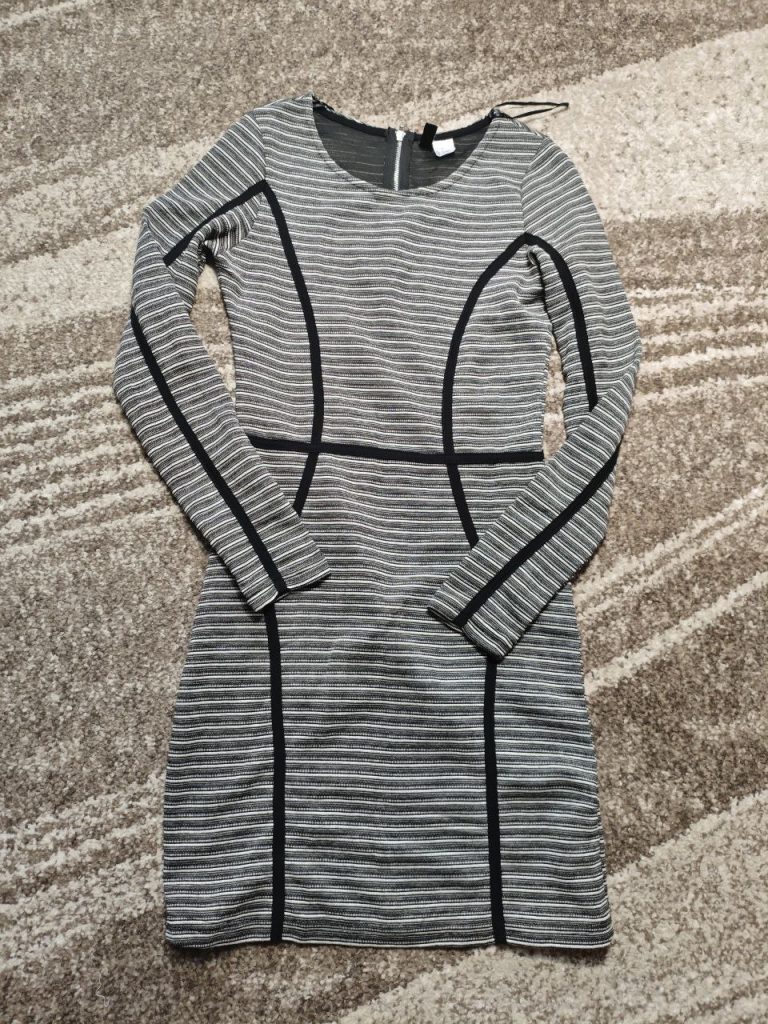 Женское полосатое платье